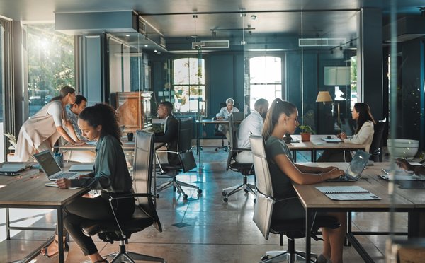 customer service management operations